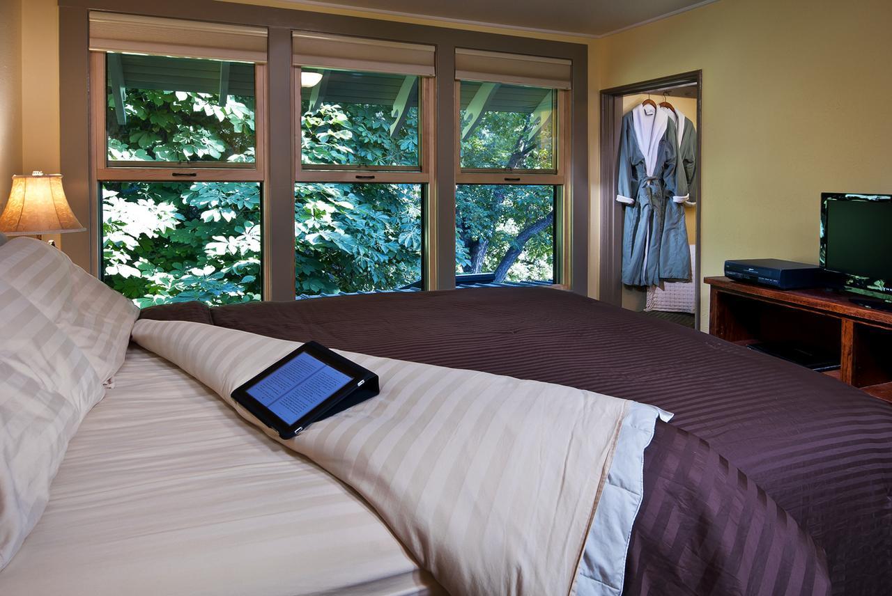 Old Parkdale Inn Bed And Breakfast Hood River Room photo